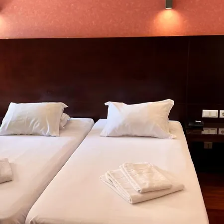Hotel Flag