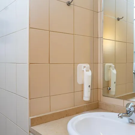 Flag Hotell 3*