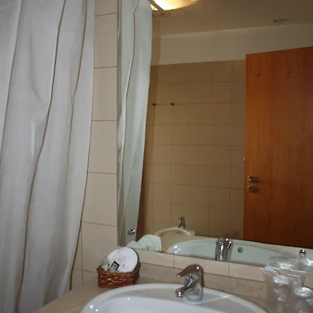 Flag Hotell 3*